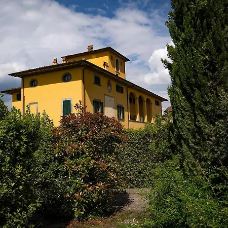 Zwei La Colombaia Mit Garten *
