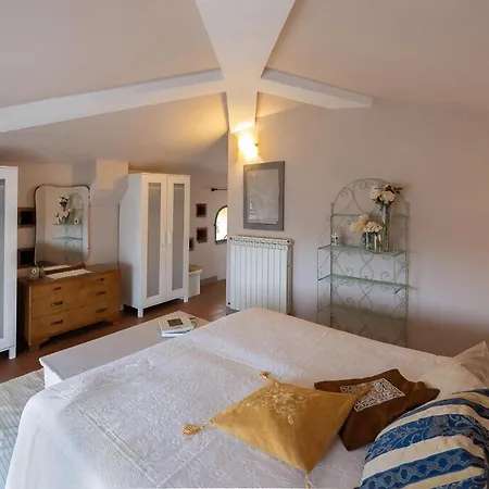 Apartmán Zwei La Colombaia Mit Garten *