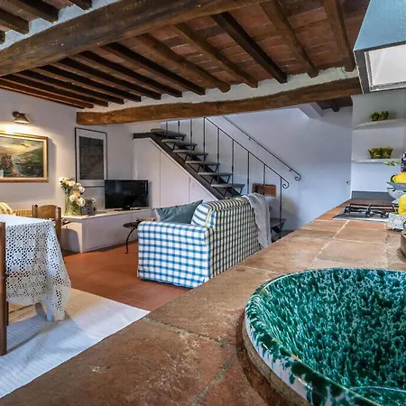 Apartmán Zwei La Colombaia Mit Garten *