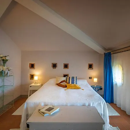 Apartmán Zwei La Colombaia Mit Garten *
