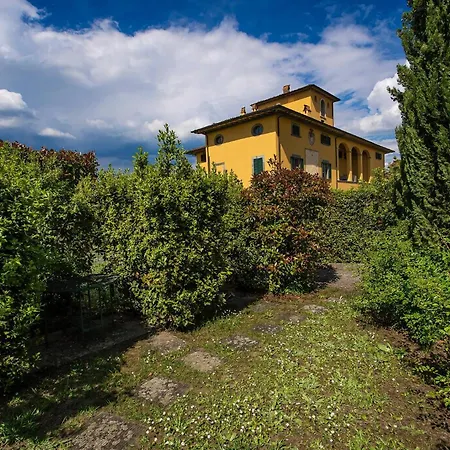 Zwei La Colombaia Mit Garten