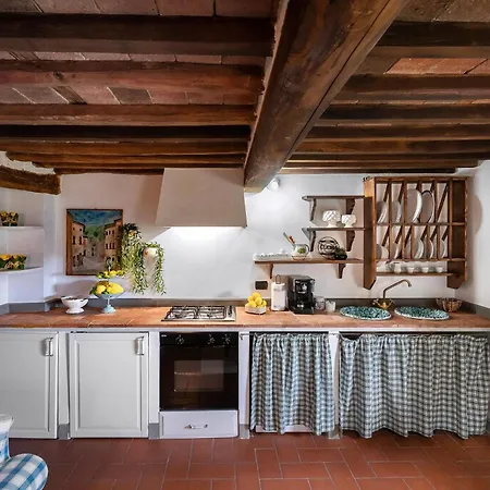 Apartment Zwei La Colombaia Mit Garten Massa e Cozzile