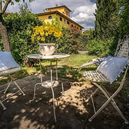 Apartment Zwei La Colombaia Mit Garten *