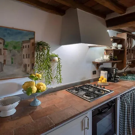Zwei La Colombaia Mit Garten Massa e Cozzile
